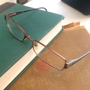 GUESS Oval Eyeglasses